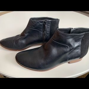 Cole Haan Leather boots